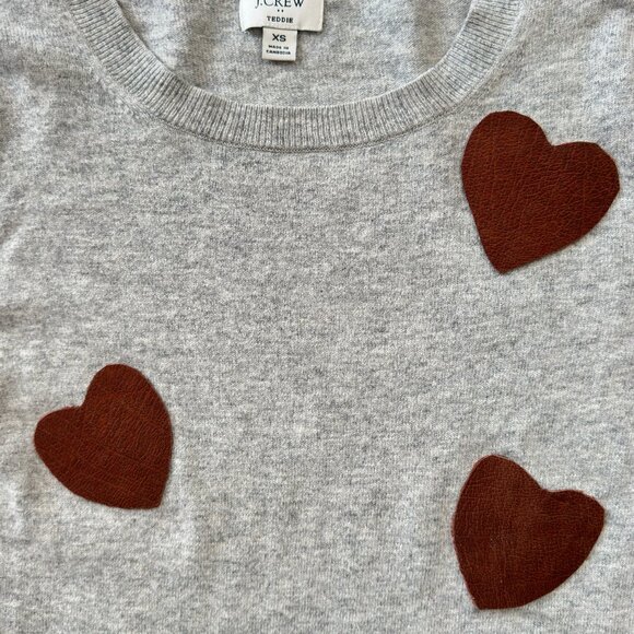 J.Crew Gray Sweater with Leather Heart Appliqué – Size XS - Picture 4 of 9